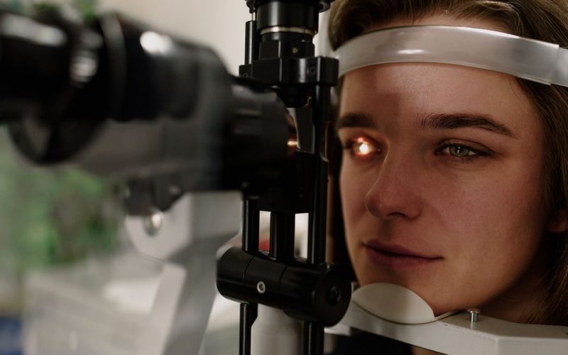 Presbiopia po 40. roku życia — okulary do bliży Białystok